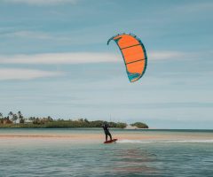 Expériences uniques de kitesurf au Brésil : jericoacoara à moitas