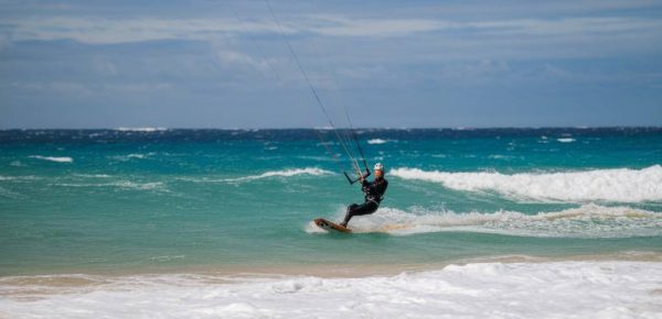 Découvrir le kitesurf au Brésil : jericoacoara, icarai, combuco, moitas